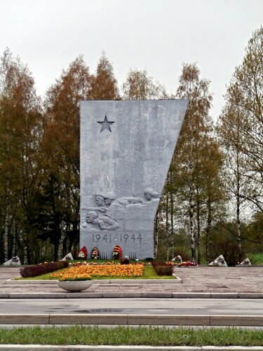 Памятник защитникам Ленинграда!!!
