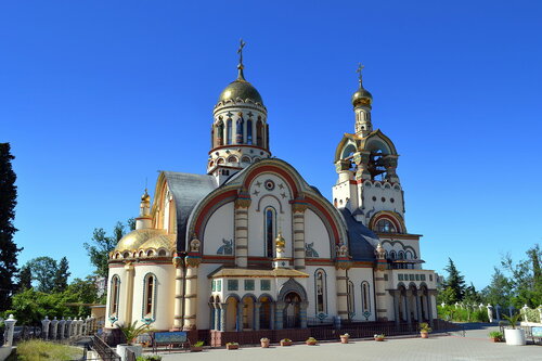 Храм Святого равноапостольного князя Владимира