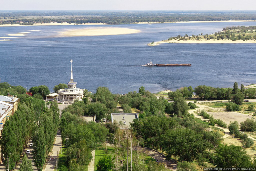 Сколько городов на берегах волги