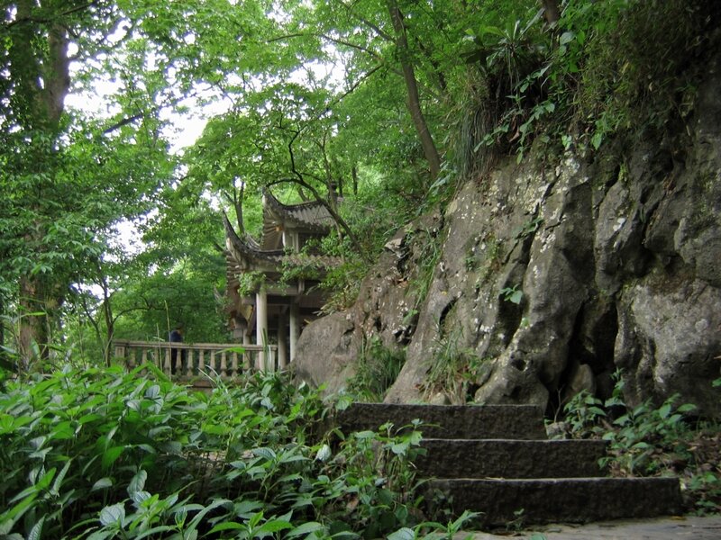 Скала Фэйлайфэн, монастырь Линъиньсы, Ханчжоу