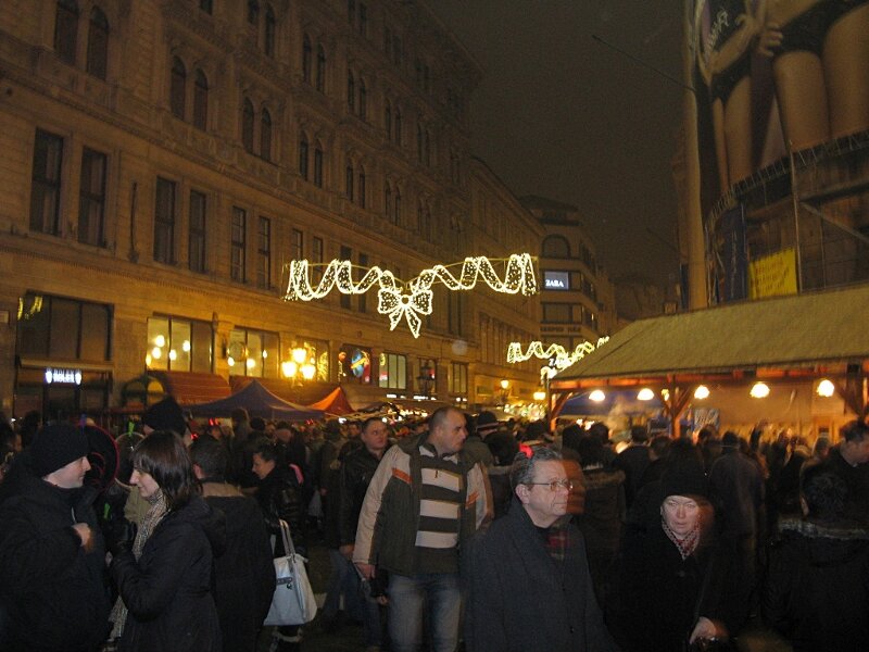 Новогодняя ночь на улицах Будапешта