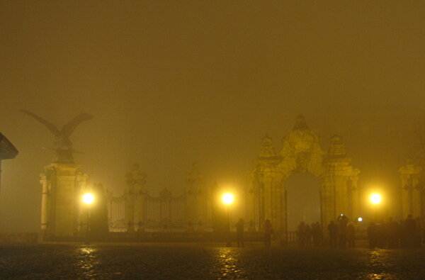 Будайская крепость, ночь, туман