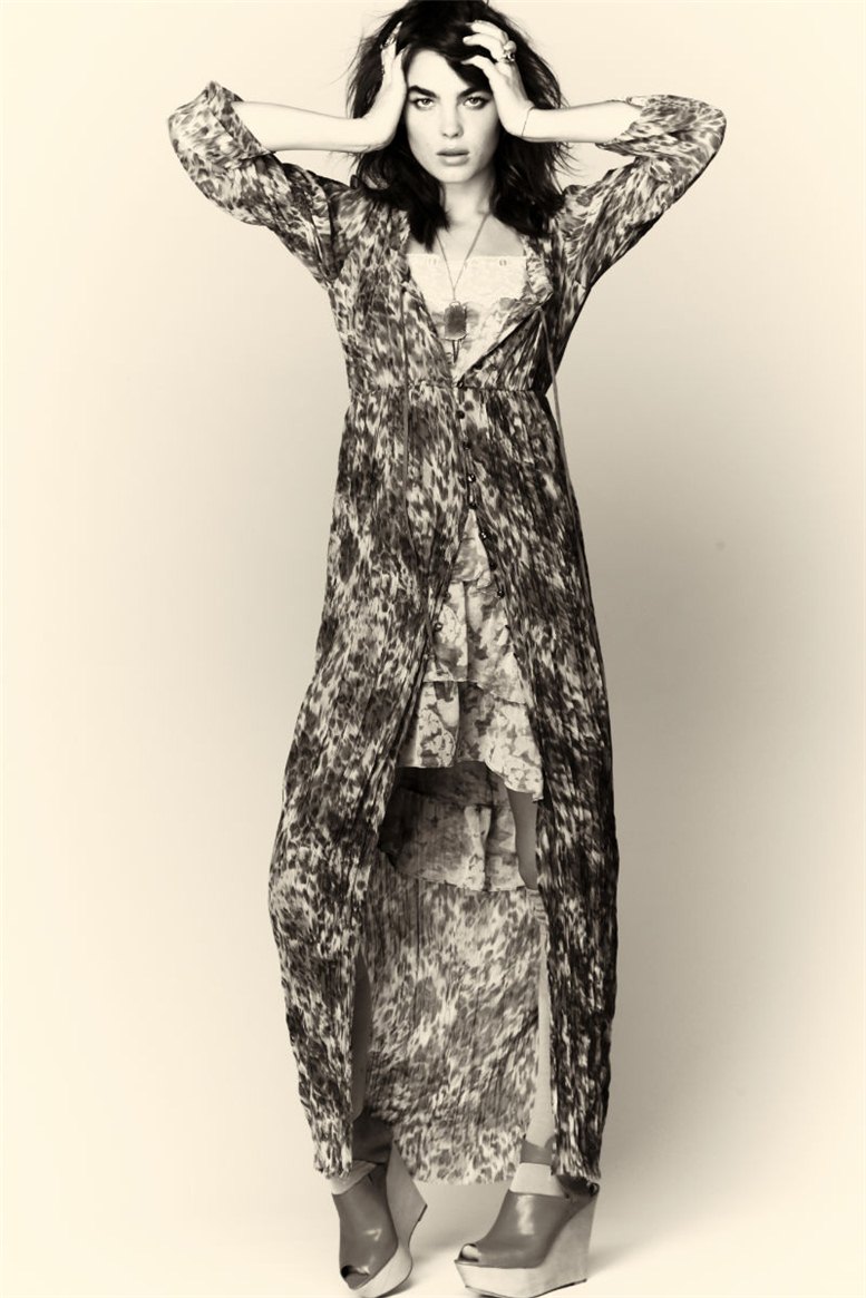 Bambi Northwood-Blyth / Бэмби Нортвуд-Блис в каталоге одежды Free People, июль 2011