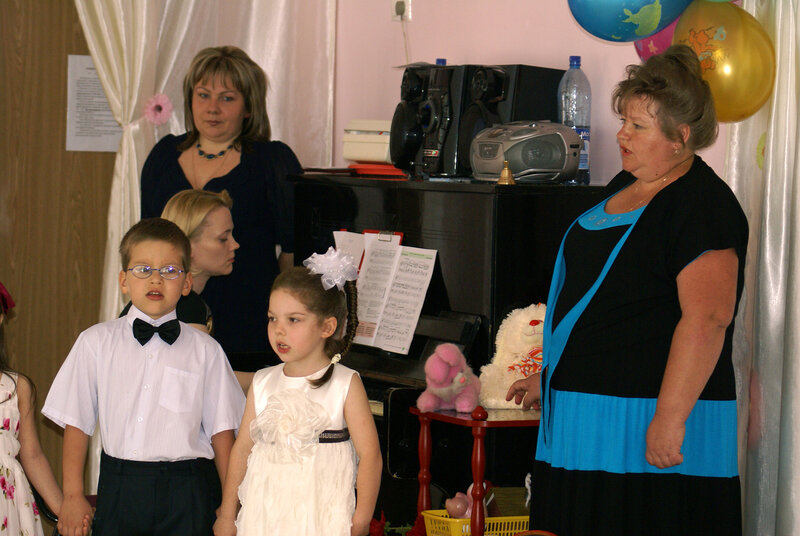 Фото с выпускного праздника в детском саду.
