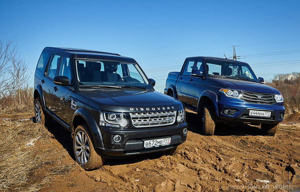 Дискавери авто ру. Land Rover Discovery 2. Ленд Ровер Дискавери 4 тест драйв. Ford Explorer vs Land Rover Discovery. Land Rover Discovery тест.
