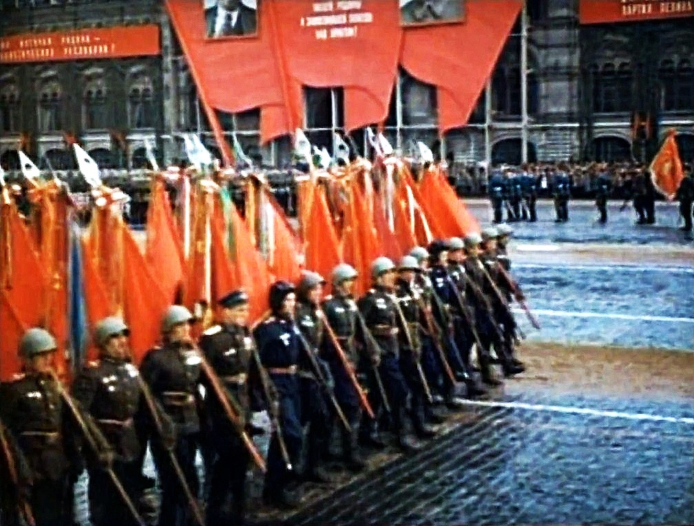 1 июня 1945 г. Парад Победы 24 июня 1945 года на красной площади. Парад Победы г Москва 24 июня 1945 года. Мавзолей Ленина парад Победы 1945. Фотографии с парада Победы 1945.