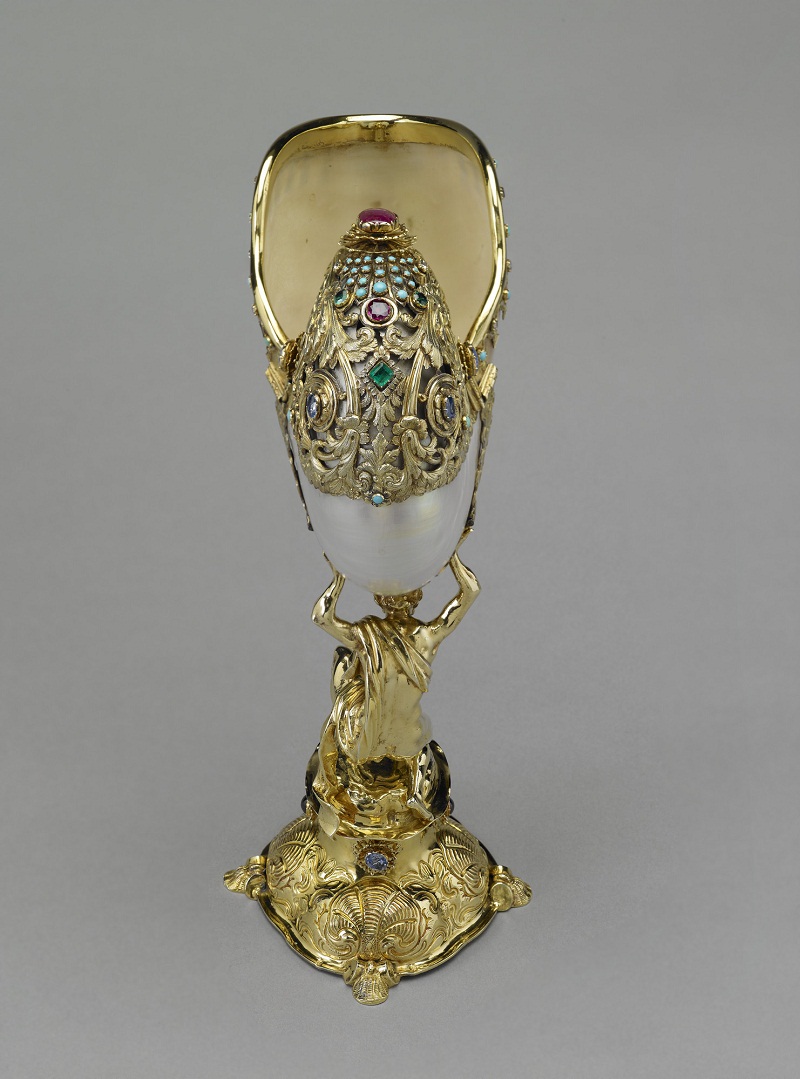 Lorenz Biller<br />
Nautilus cup  late seventeenth century with early nineteenth century additions  This nautilus cup (one of two in the Royal Collection) was purchased by George IV from Rundell, Bridge &amp; Rundell in December 1826 for £94 10s.