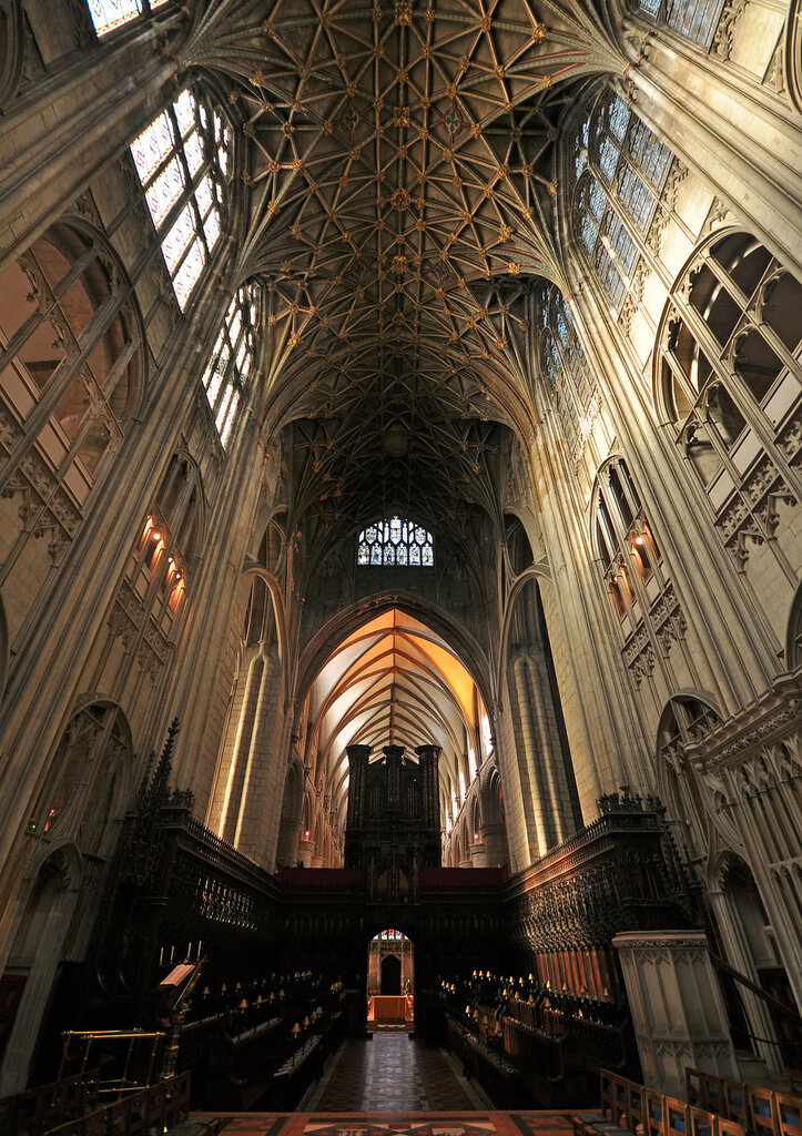 Gloucester_Cathedral_15.jpg