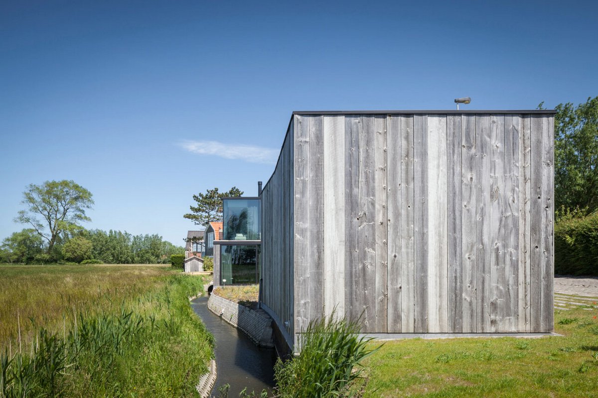 Graafjansdijk House, Govaert & Vanhoutte Architects, планировка частного дома фото, стеклянный фасад частного дома фото, стильный частный дом фото