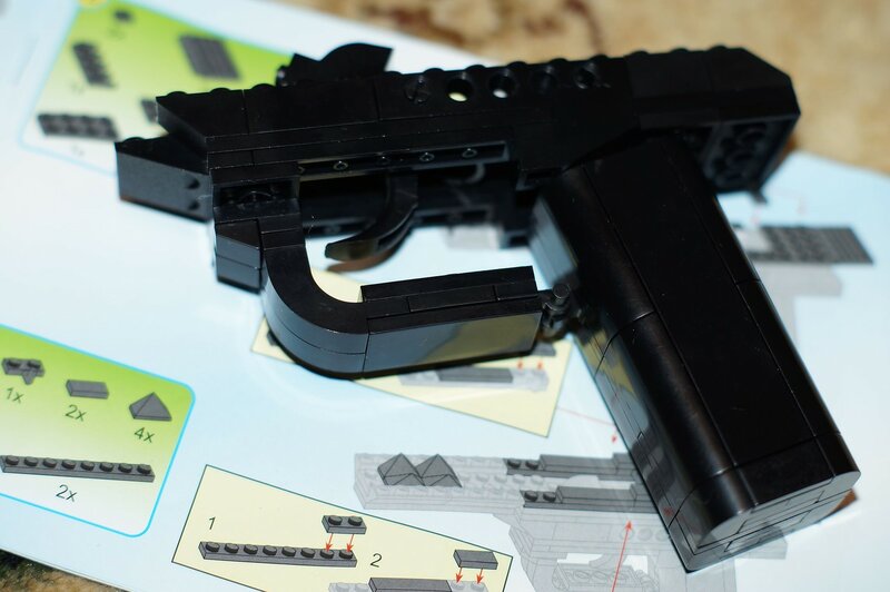 Focalprice: Пистолет от Enlighten (модель 407, 167 деталей)