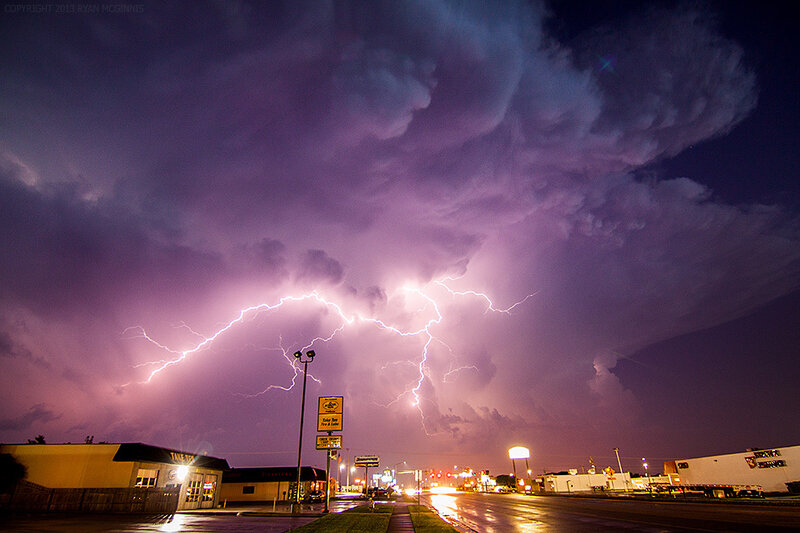 Lightning over Ponca City.jpg