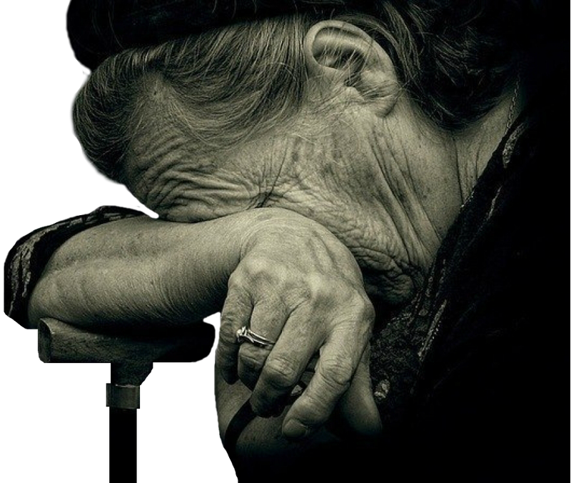 Как умирает пожилой человек. Бабушка плачет. Несчастная пожилая женщина. Старуха плачет. Плачущая старушка.