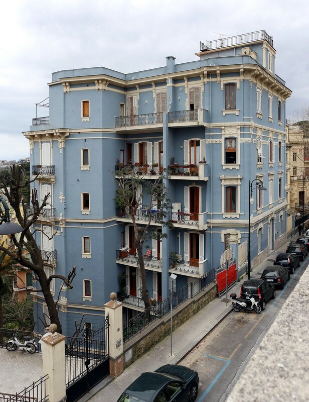 Naples. Via Luigia Sanfelice)