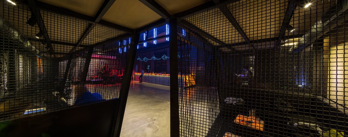 LAMA Arhitectura, дизайн ночного клуба, мраморная столешница, барная стойка из камня, оформление ночного клуба фото, Control Club