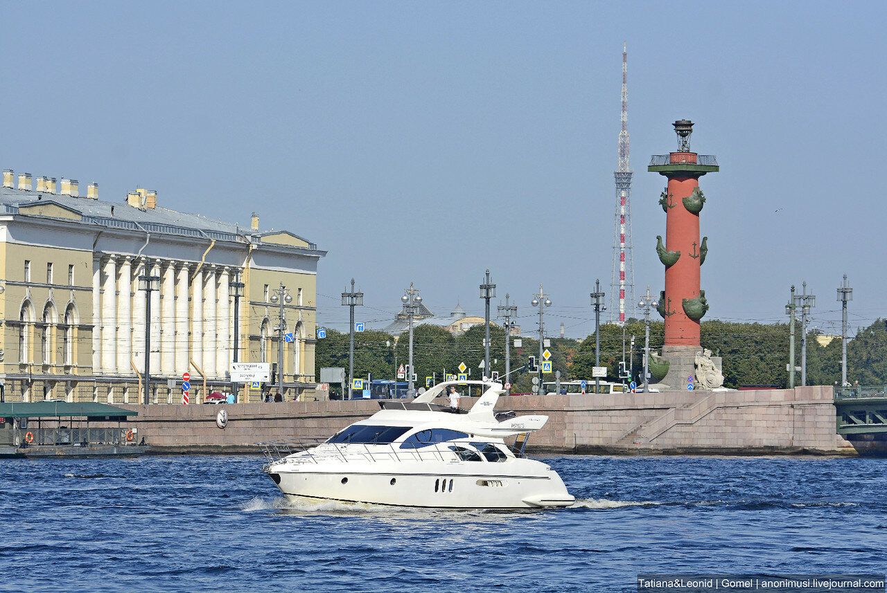 Санкт-Петербург. Прогулка по набережной Невы
