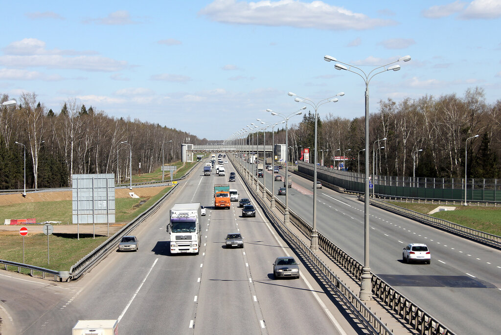 В Москве повышают скорость на дорогах скорость, магистраль, хорде, здесь, повысить, когда, После, раскаталась, Новые, знаки, камеры, повесили, перенастроили, Однако, много, подобных, соединены, Северовосточной, хорды, части