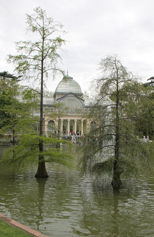 Madrid, Parque Del Buen Retiro. The lagoon of the Crystal Palace (Lago del Palacio del Cristall)