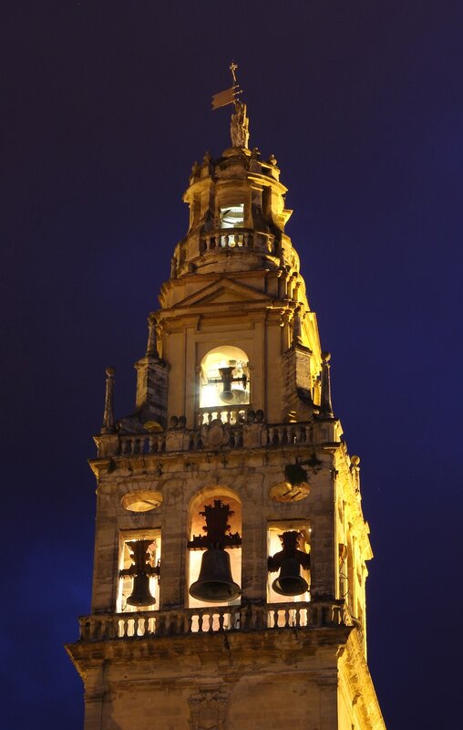 Night Cordova. Mesquita, tower
