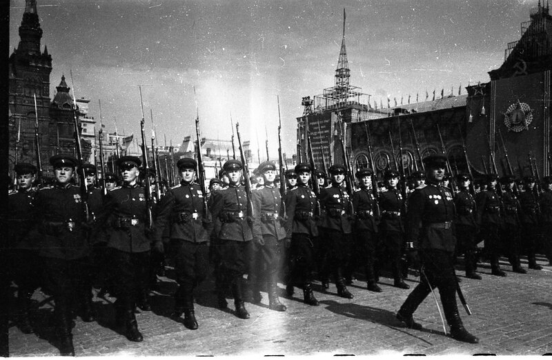 Январь 1951. Парад красная площадь 1951. Парад Победы 1945 года. Марш Победы 1945. Парад 1945 года на красной площади.