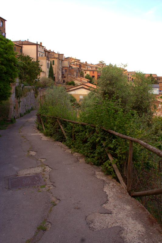 Открыточная Тоскана - валь д'Орча и почти окрестности (июнь 2014)