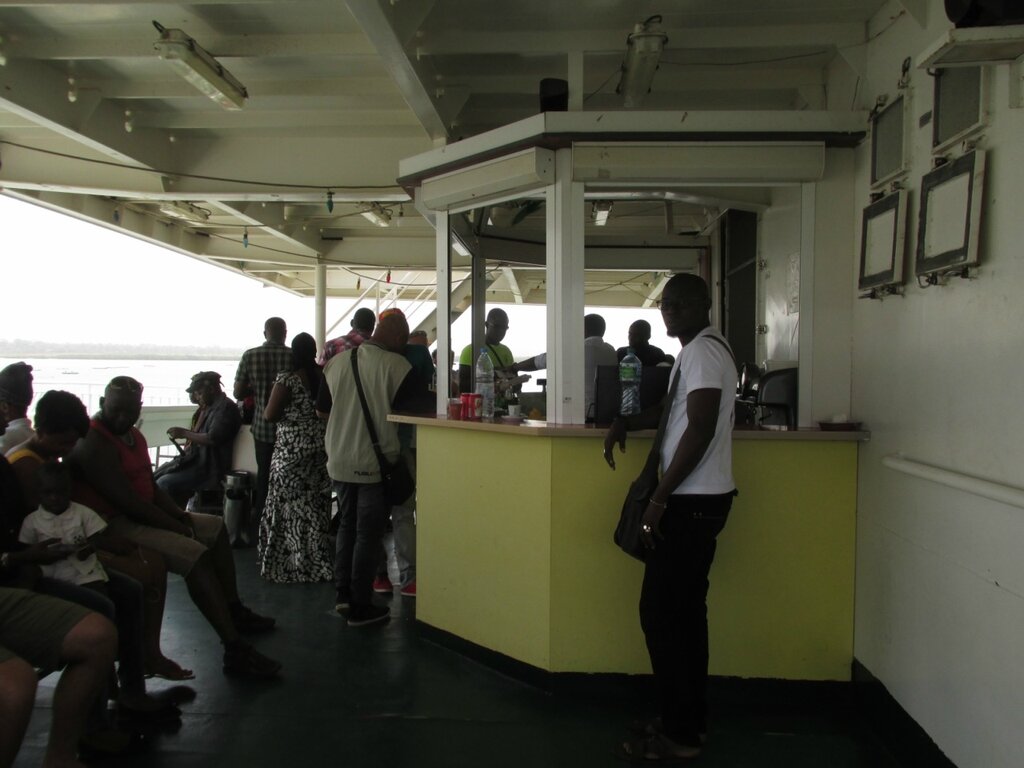Сенегальский лайнер Дакар - Зигиншор корабль, очень, быстро, Дакар, такой, чтобы, может, страны, время, порту, несколько, Зигиншор, Сенегала, утром, когда, Казаманс, красивый, корабля, можно, городок