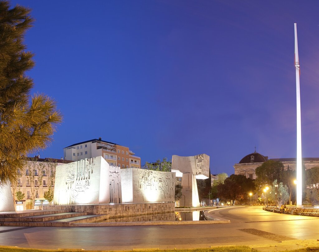 Night Madrid. Descubrimiento garden (Jardines del Descubrimiento). Monument to the discovery of America