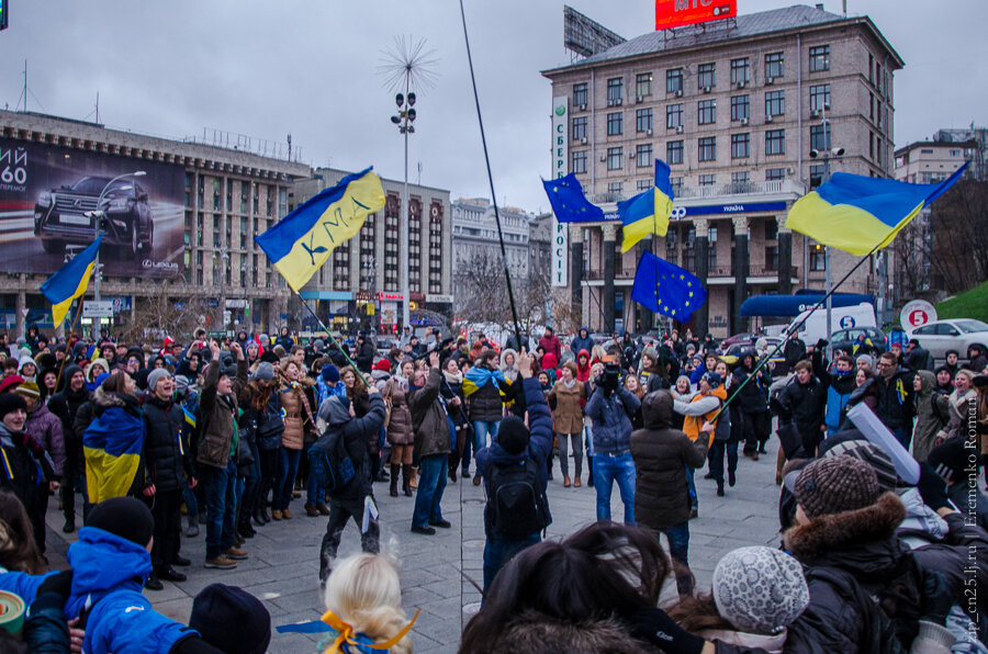 Последние новости украины сегодня вечером. Евромайдан студенты. 26 Ноября студенты Майдан. Ноябрь в Украине. Улицы Украины сейчас.