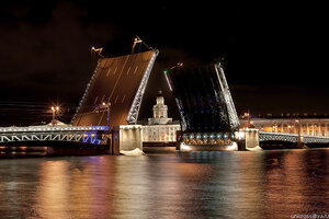 Фото 6932 (Петербург. Разведенный мост)
