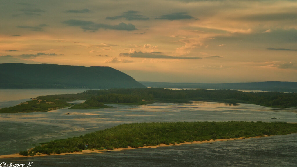 Сайт берег самара. 2 Берега Самара. 2 Берег Самары летом. Веб камера Самара берега и протоки Волги. Фото остров на Каме близ Дубков.
