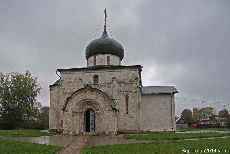 Юрьев-Польский - храм со слоником