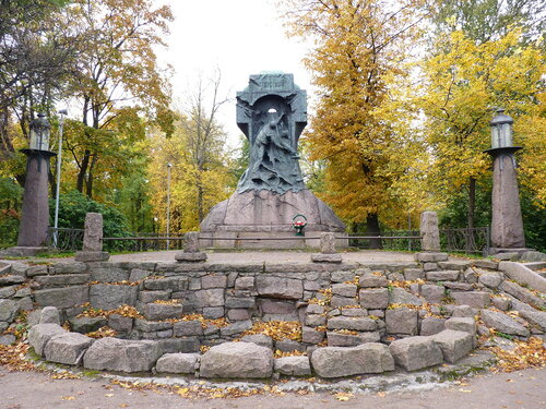 Санкт- Петербург...Памятник экипажу миноносца «Стерегущий».