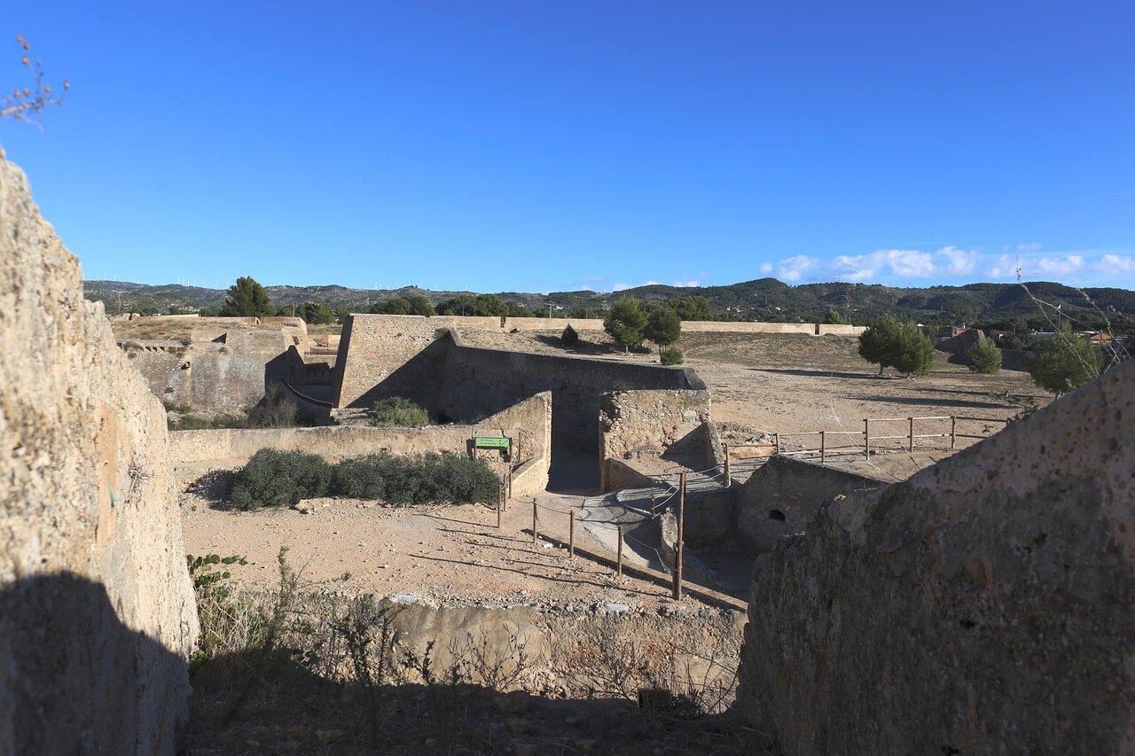 the Fort of San Juan. Avançades de Sant Joan