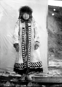 Якутка в зимней одежде, Сибирь, 1901
