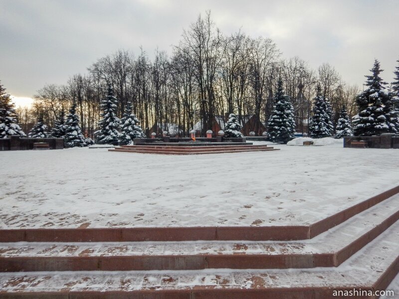 Воинский мемориал и Вечный огонь, Клин